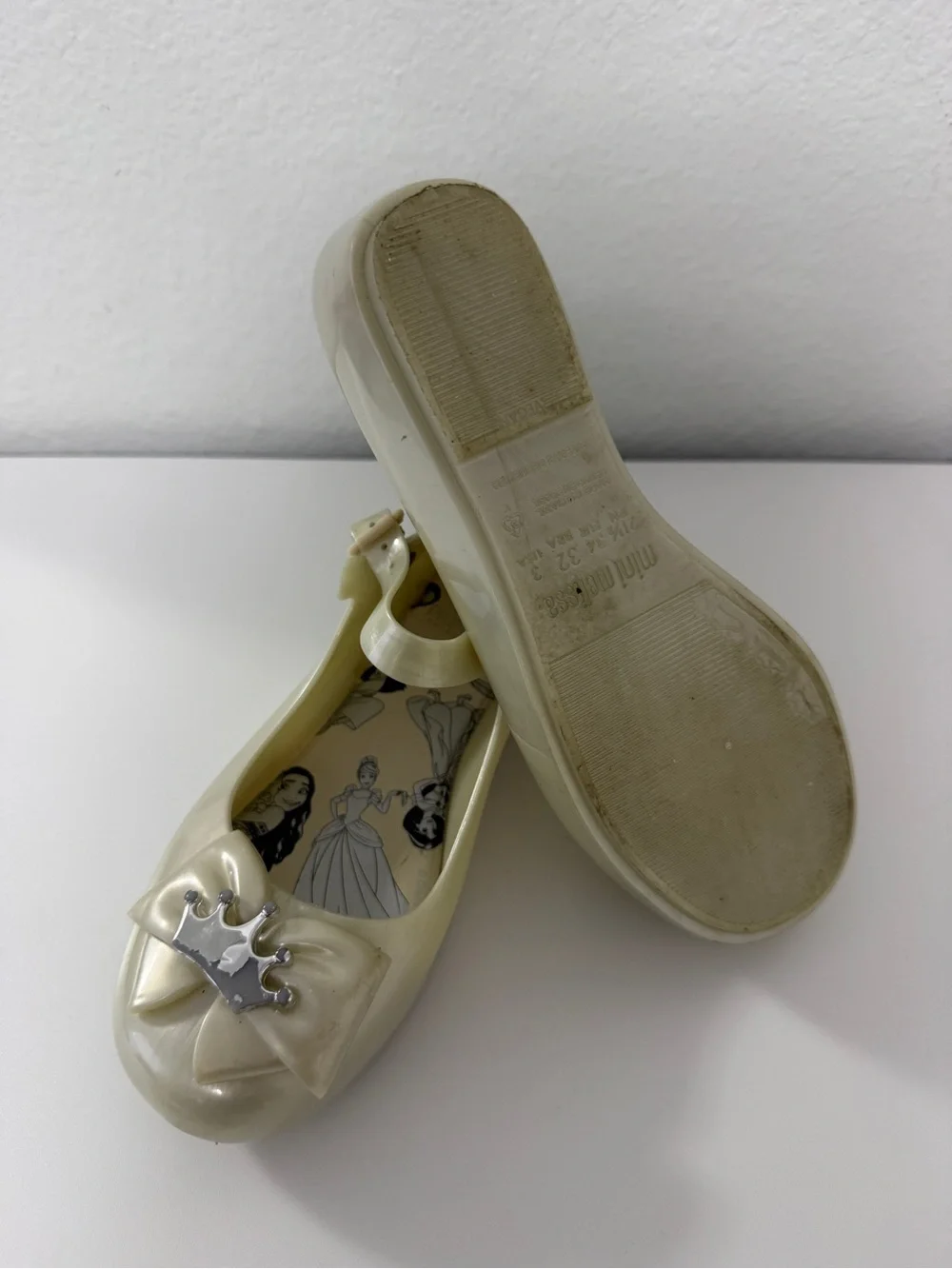 Mini Melissa Pearl Cream Mary Jane Shoes with Silver Crown